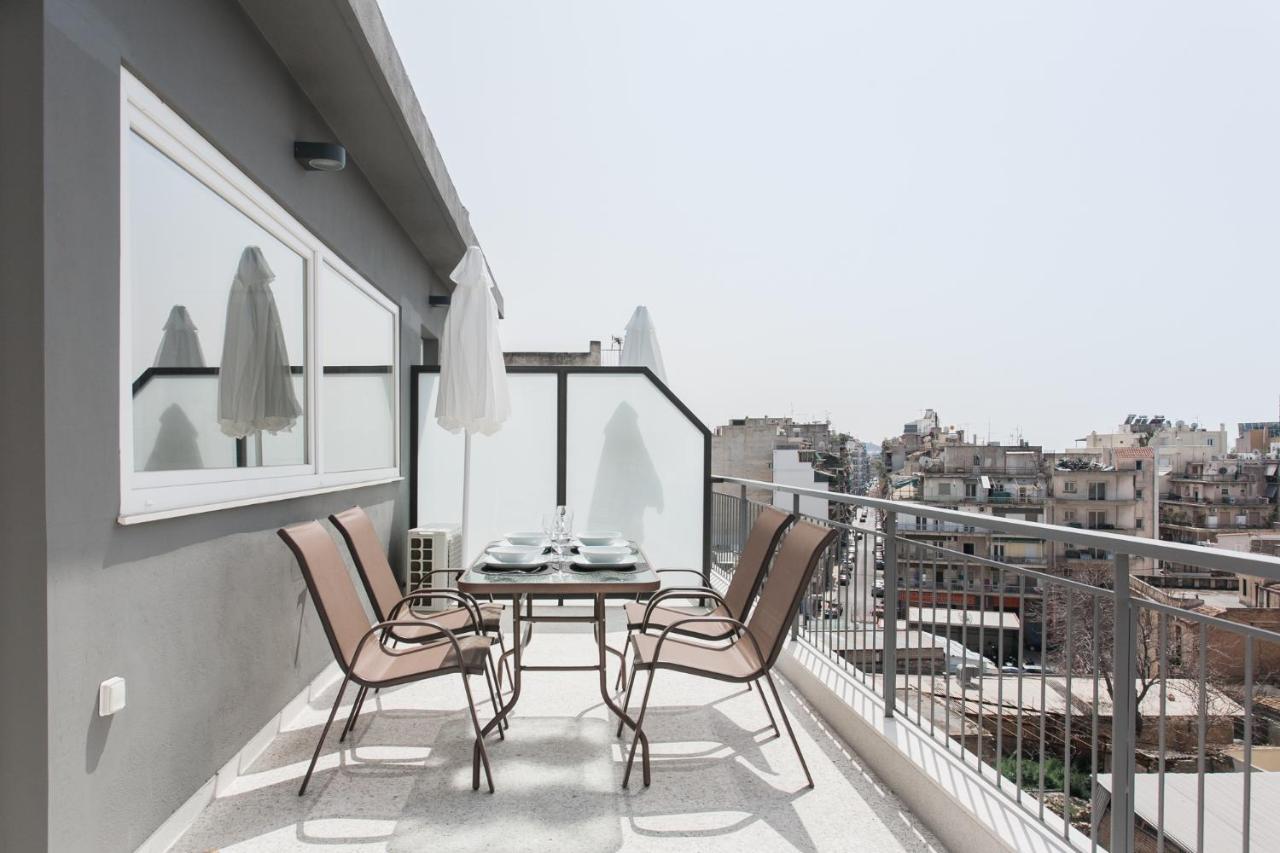 Wyz Attiki Aparthotel Atenas Exterior foto
